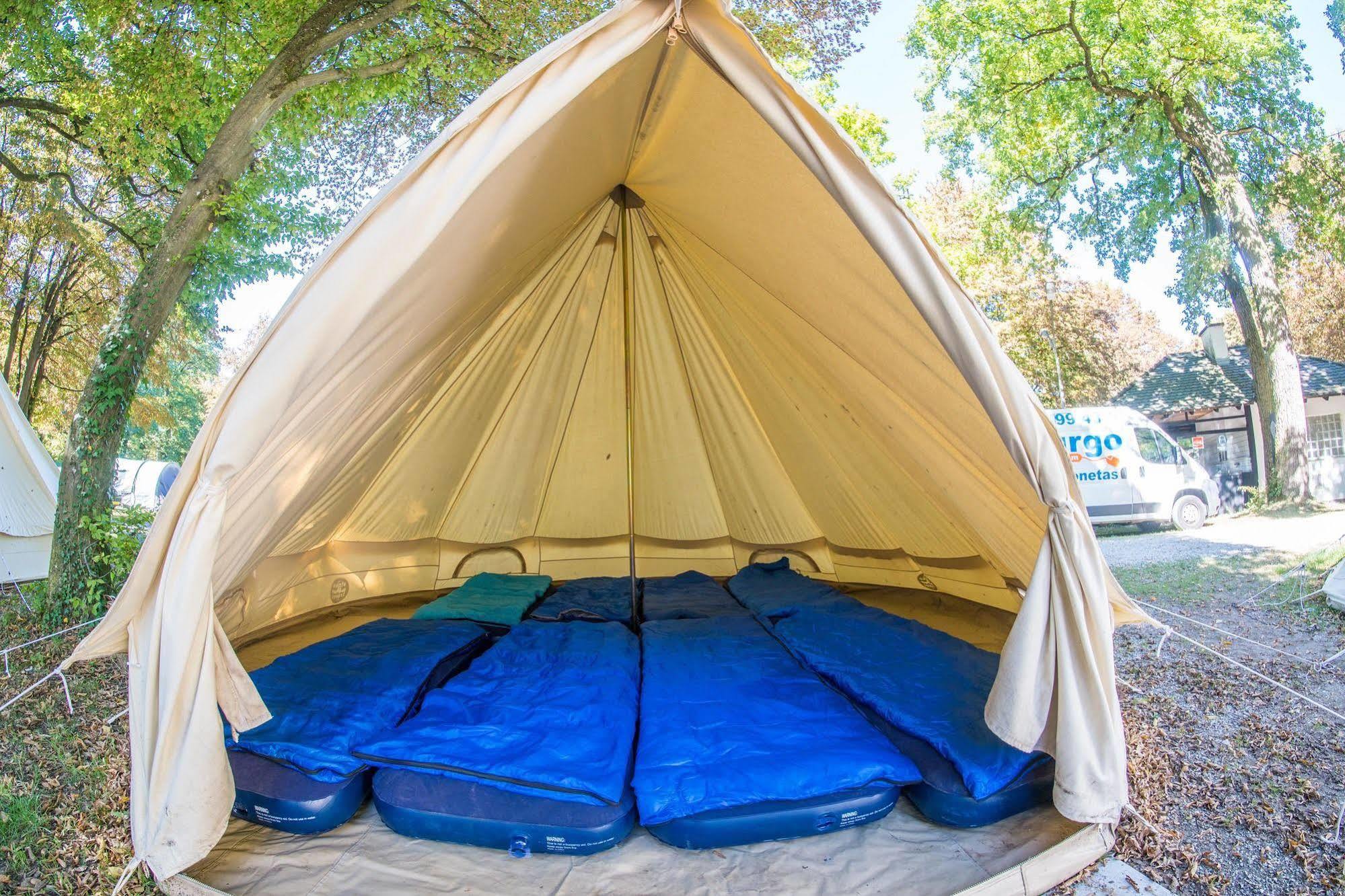 Zarautz Beachside Surf Camp Екстериор снимка